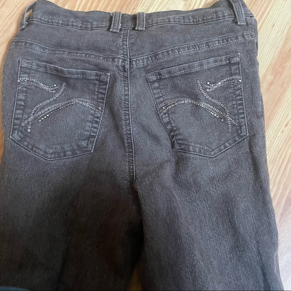 brown vintage 1980's Gloria Vanderbilt pants with sequins designs on pockets